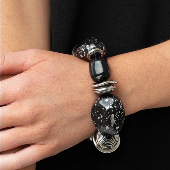 Paparazzi Glaze Glory Black Blockbuster Bracelet New 🍃🌺🍃 - Picture 1 of 6